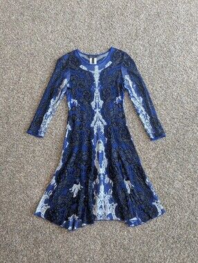 BCBGMaxAzria Silk Blend Fit And Flare Dress Size  Medium Small